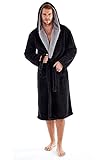 Amazon: 10 pijamas y batas MUY MOLONAS que vas a querer lucir en las videollamadas (#quedateencasa) 2 Moncloa Harvey James - Albornoz de forro polar suave con capucha y forro de contraste de 260 g/m² para hombre