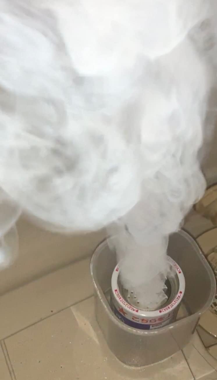 Amazon.co.jp: LOOK Bathroom Antimold Fogger, Soap Scented 0.2 oz (5 g ...