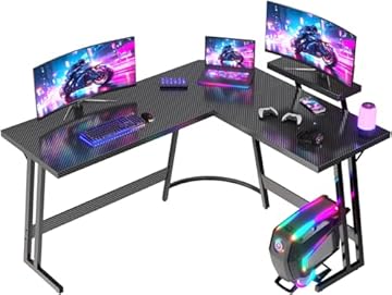 JUMMICO Scrivania Angolare, Scrivania Gaming 150x130cm - Tavolo da Gioco a L con Supporto Reversibile per lo Schermo - Versatile (gioco/lavoro/studio) - Rivestita in Carbonio - Nero