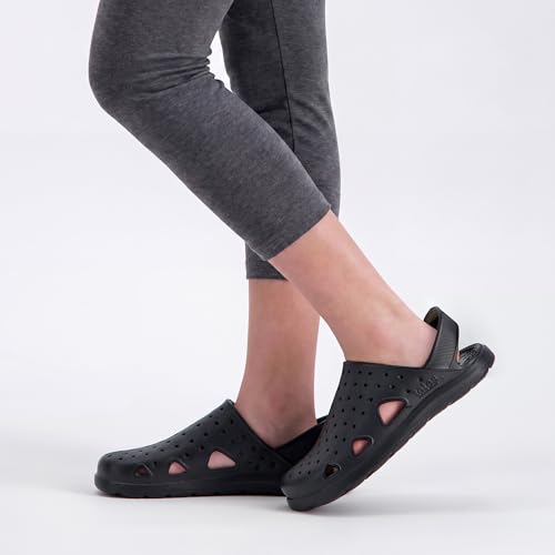 Image of Totes Kids' Everywear Lightweight Waterproof Contoured Splash and Play Clog Sandals with Strap