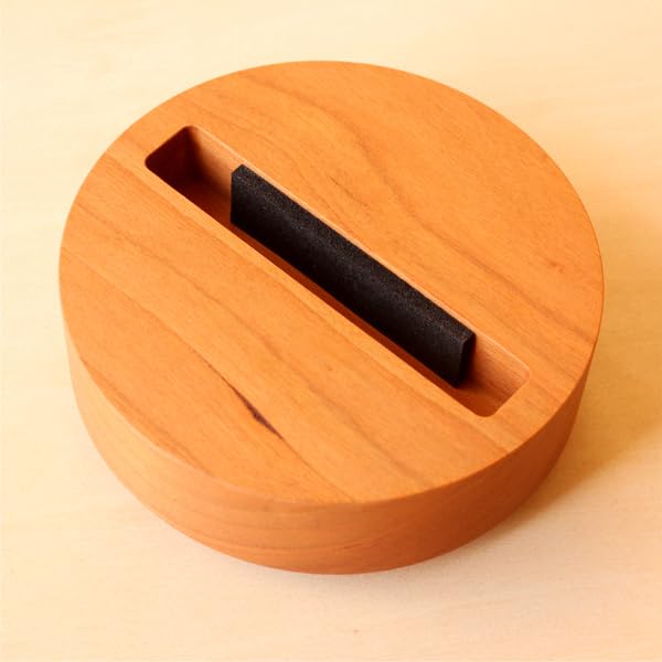 Amazon | 「Wooden Speaker Drum」木塊を削り出した、シンプルな無電源