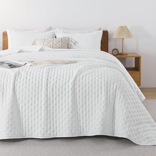 Image of Andency White Queen Size Quilt Bedding Set (90x96 Inch), 3 Pieces Soft Lightweight Bedspread Coverlet, Terracotta Boho Summer Quilt, 2 Pillow Shams