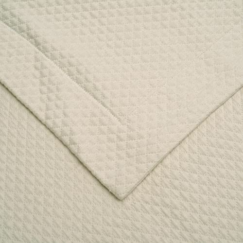 Image of BNM Oversized Solitaire Matelasse Cotton Bedspread, Jacquard Weave, Soft and Breathable, All-Season, Cozy and Lightweight, Perfect for Master or Guest Bedroom, Matching Pillow Shams, Ivory, King