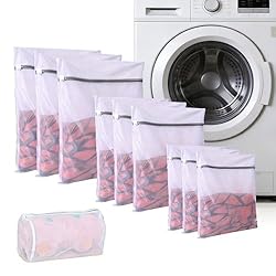 Utilize sacos protetores para roupas delicadas para evitar atrito