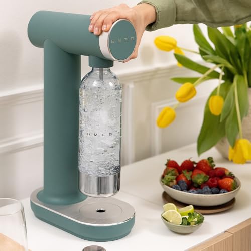 Image of SMEG Soda Maker - Sparkling Water Machine for Kitchen Counter - Collezione - Includes 1L Bottle - Compatible with Standard 60L CO₂ Cylinders (Matte Jade)