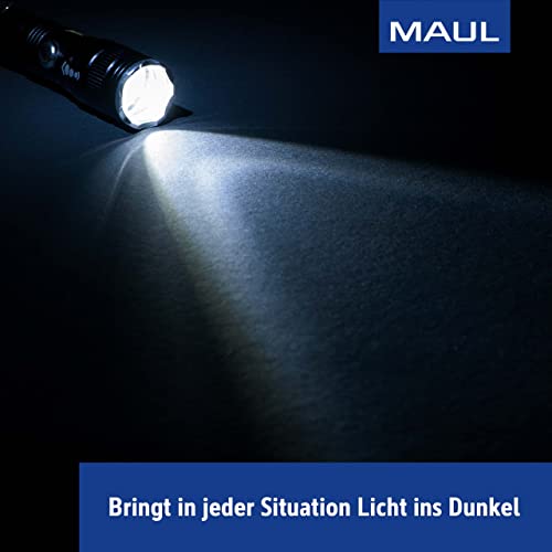 MAUL LED-Taschenlampe luna – robuste und outdoor-taugliche LED Taschenlampe inkl. Halteclip aus Metall – Stabtaschenlampe mit langer Leuchtdauer und Spritzwasserschutz (IPX4) – schwarz