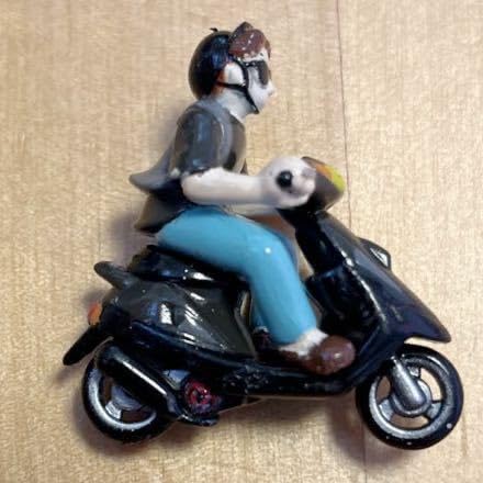 スクーター オートバイ 赤バイク 原付 原チャリ 暴走族 ジオラマ Amazon.co.jp: スクーター①赤バイクミニカーライダー付き 原