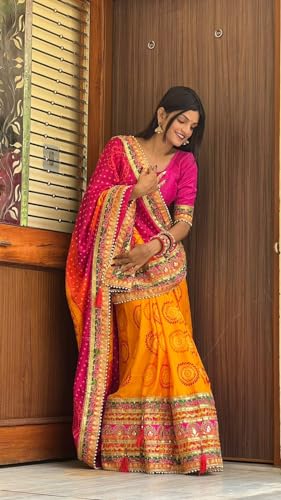 Image of Women's Banarasi Silk With Jacquard Print Saree With Blouse