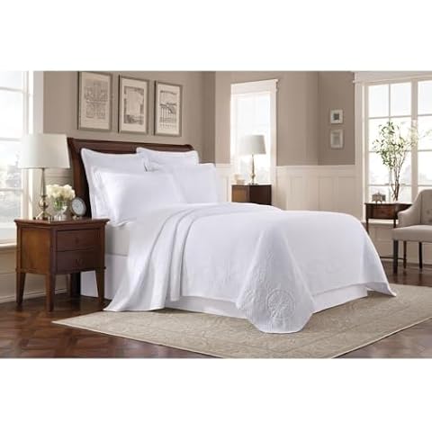 Royal Heritage Home Williamsburg Abby Cotton Coverlet White Full Cover