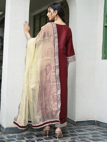 Image of Sanisa Women Kurtas & Kurtis