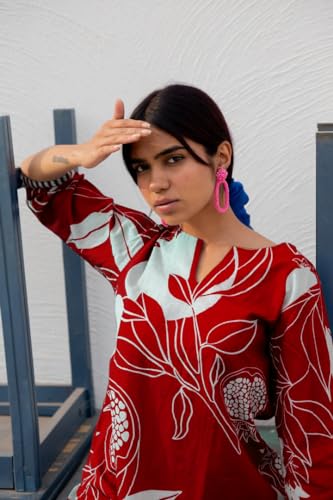 Image of GoSriKi Women's Cotton Blend Straight Printed Kurta with Pant