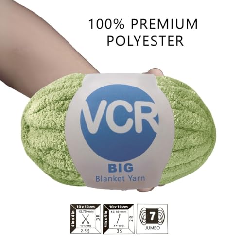 Image of VCR Sage Green Yarn, 200 Grams Big Chunky Hank, 22 Meters Length, Suitable for Knitting Blankets and Pillows, 100% Polyester Yarn Ball for Crochet DIY, Soft Threads, Pack of 1