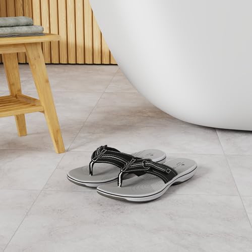 Image of Clarks Women's Brinkley Jazz Cloudsteppers Flip-Flops | Casual Sandals