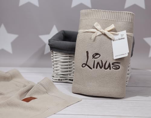 Babydecke 100% Baumwolle personalisiert Kuscheldecke mit Namen bestickt Weiche Babydecke für Jungen & Mädchen Geschenk zur Geburt Taufe oder Babyparty (80x110 cm) (Beige 100 x 80 cm)