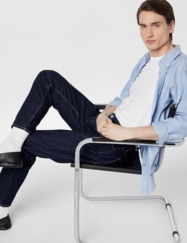 HUGO Men's Brody Tapered Fit Jeans3