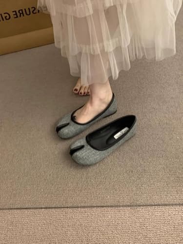 Canvas Tabi Shoes for Women Cute Split Toe Ballet Flats Retro Minimalist Comfortable Flat Shoes for Everyday Wear2