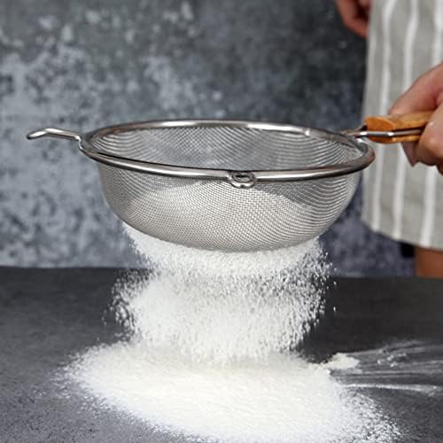 Sieve with Wooden Handle, Stainless Steel, 20cm in Diameter