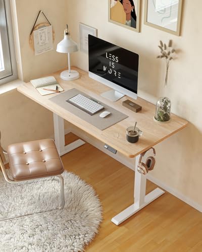 FEZIBO Electric Standing Desk For Gaming 120 * 60 cm Heigh Adjustable Stand up Table with digital display controller, Sit Stand Home Office Desk with Splice Board, White Frame/Oak Top