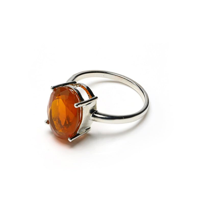 Bague en argent avec opale mexicaine, le bijou minimaliste du quotidien