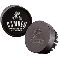 🌿Productos naturales y veganos para barba 125 Cepillo para la barba de Camden Barbershop Company ● incluye caja ● de madera de nogal ● Para el cuidado diario de la barba y la aplicación de aceite para la barba