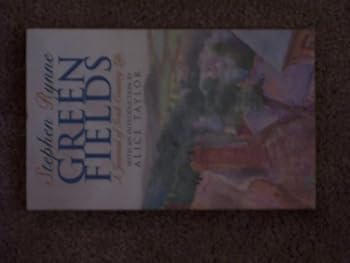 Paperback Green Fields: A Journey of Irish Country Life Book