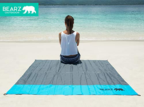 BEARZ Outdoor Decke, Reisedecke, Kompakt Picknickdecke Wasserdicht - Ultraleicht Camping Sitzunterlage Outdoor, Stranddecke Sandfrei, Kleine Campingdecke - Festival, Camping und Wandern Zubehör (Blau)