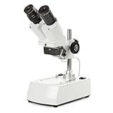 Dans le milieu de gamme des stéréomicroscopes Euromex AP, à objectifs guillotine, composé des modèles AP-1, AP-2, AP-4 et AP-5, le stéréomicroscope Euormex AP-5 est l'étape avant l'étape suivante, l'Interchangeable stéréomicroscopes objectifs, mais il intègre déjà deux de ses avantages fondamentaux : Les têtes optiques sont inclinées à 45º, ce qui rend la vision considérablement plus confortable que celle des loupes à angle droit. Le double système d'éclairage (incident et transmis) permet de voir non seulement les objets opaques, comme les modèles précédents, mais aussi les objets translucides, éclairés par le bas.