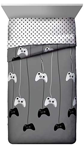 Image of Jay Franco Game On 5 Piece Full Bed Set - Includes Reversible Comforter & Sheet Set - Bedding Features Video Game Contoller - Super Soft Fade Resistant Microfiber
