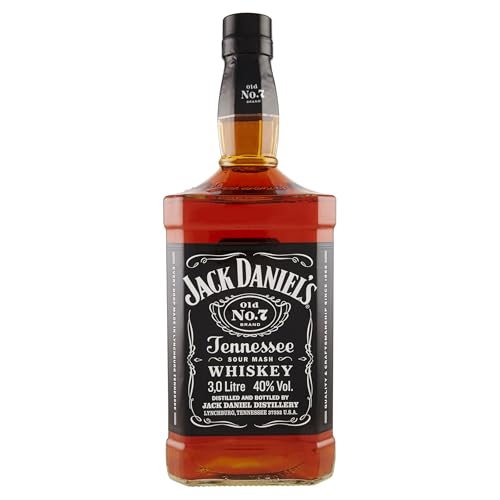 Jack Daniel’s Old No.7 è l’iconico Tennessee Whiskey prodotto a Lynchburg, filtrato goccia a goccia attraverso tre metri di carbone d’acero secondo il Lincoln County Process, che lo distingue da un bourbon tradizionale.
