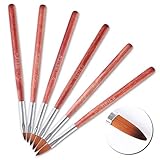 HOLZGRIFF: Die Pinsel kommen mit einem klassischen Holzgriff und haben so eine schöne Haptik.