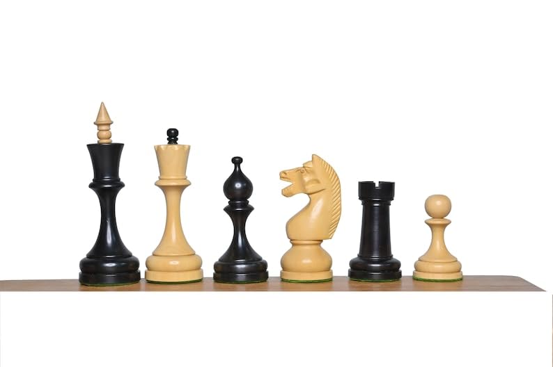 Jeu d'échecs en bois soviétique russe pour vos soirées salon