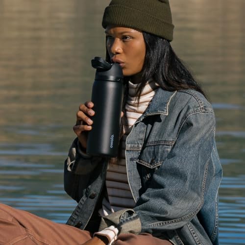 Owala FreeSip Insulated Stainless Steel Water Bottle with Straw for Sports and Travel, BPA-Free, 24-oz, Very, Very Dark — view 6