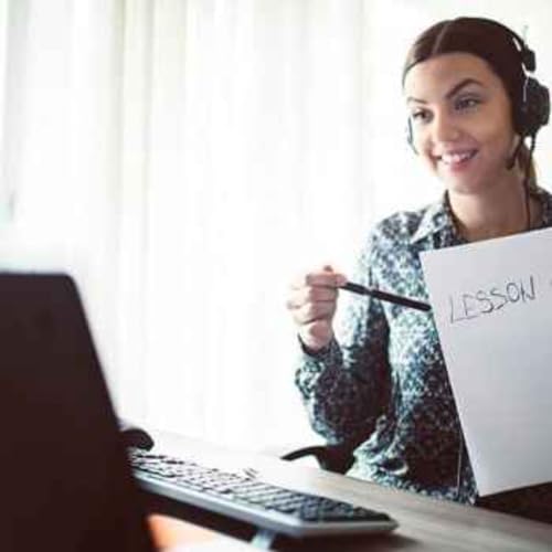 English Classes Podcast Por  arte de portada