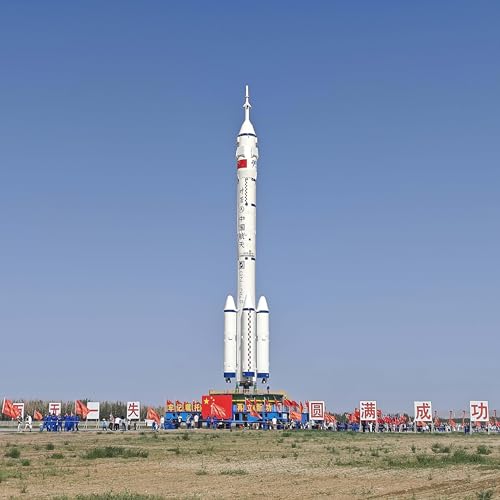 Combination of Shenzhou-23 spaceship, carrier rocket transferred to launch area