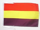 bandera republica checa Acabados : Bordes reforzados y cosidos