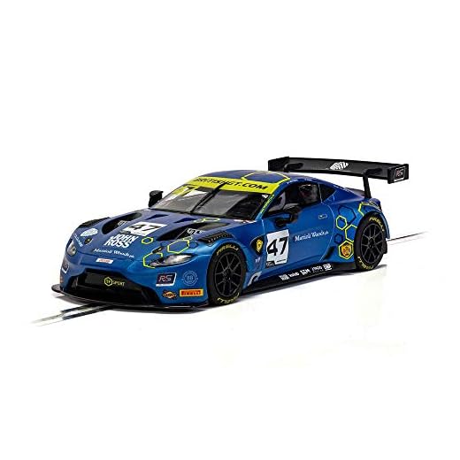 Scalextric C4076 Aston Martin Vantage GT3 - 2019 TF Sport British GT Car