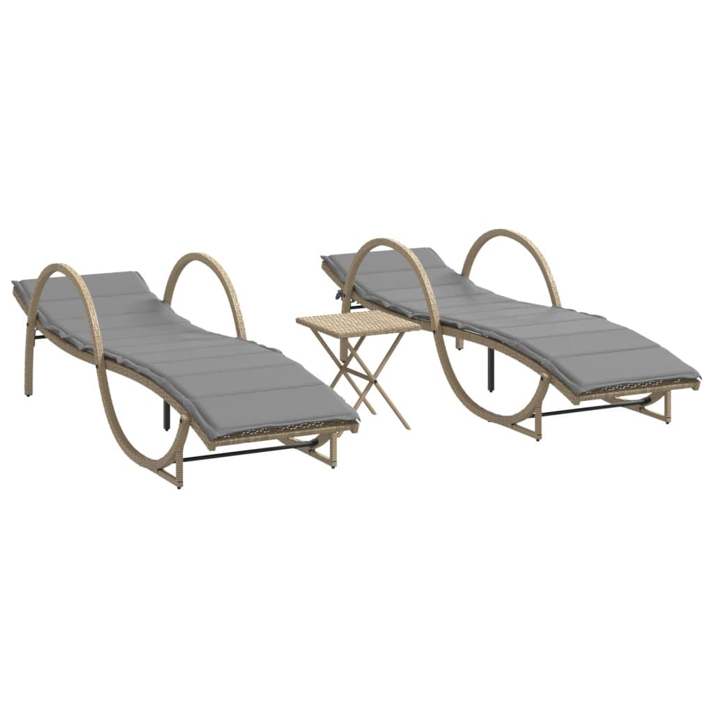 Juego de 2 tumbonas con mesa beige de poliratán | Cómodas tumbonas de jardín con respaldo ajustable en 3 posiciones, mesa auxiliar y cojines para terraza y piscina.