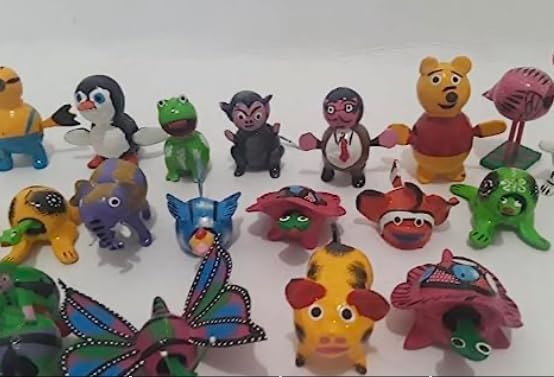 Handcrafted Mexican Wooden Bobblehead Animal Toys | Set of 50 | Unique Wedding Favors, Party Gifts, Trick-or-Treaters, Boutique Decor