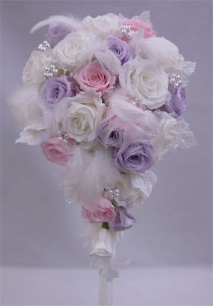 Amazon アートフラワー プリザーブドフラワー ブーケ 白 淡ピンク 淡パープルバラ セミキャスケードブーケ ウエディングブーケ 造花 通販