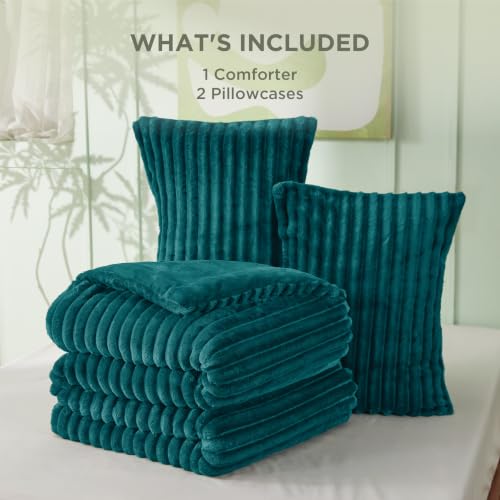 Image of Bedsure Full Fluffy Comforter Set - GentleSoft 3 Pieces Luxury Fleece Teal Bedding, Cozy Room Decor Aesthetic, 1 Full Bed Comforter (82 inchx86 inch) and 2 Pillowcases (20 inchx26 inch)