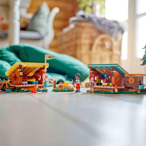 LEGO Friends Cabine Relax al Campo Avventure, Giochi Educativi per Bambine e Bambini da 7 Anni, Campeggio Giocattolo da Costruire con 3 Personaggi, 2 Mountain Bike e una Volpe, Idee Regalo 42624 - Immagine 1