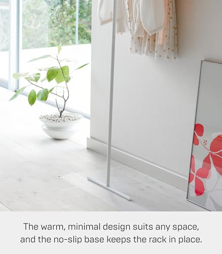 Yamazaki 7550 TOWER Schmale lehnende Garderobe, weiß, Stahl/Holz, minimalistisch, 38.5 x 42 x 160 cm