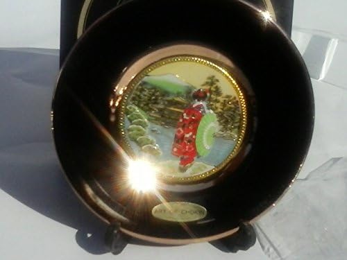 CHOKIN PLATE 10CM - 22K - GUILDING - HUMMING BIRS & FLOWER - BLACK BODY - BNIB WITH PLATE STAND