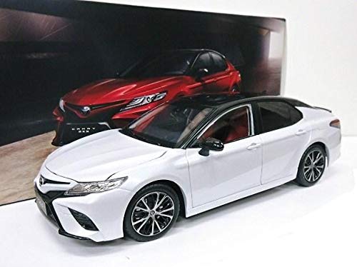 Amazon | TOYOTA特注 1/18 トヨタ カムリ WS (ブラック/ホワイト) 2018