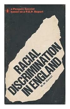 Paperback Racial Discrimination in England [French] Book