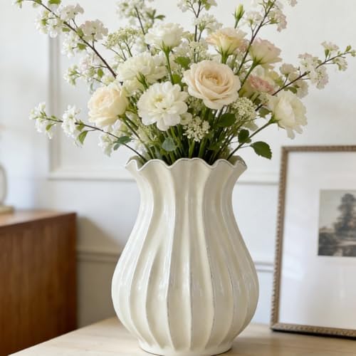 Qinyoung 1 Pack White Vintage Pleated Ceramic Vase Sour Cream Sty...