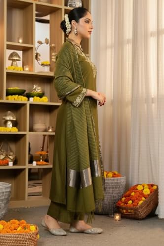 Image of Klosia Women Embroidery Solid Straight Kurta and Pant Set with Dupatta