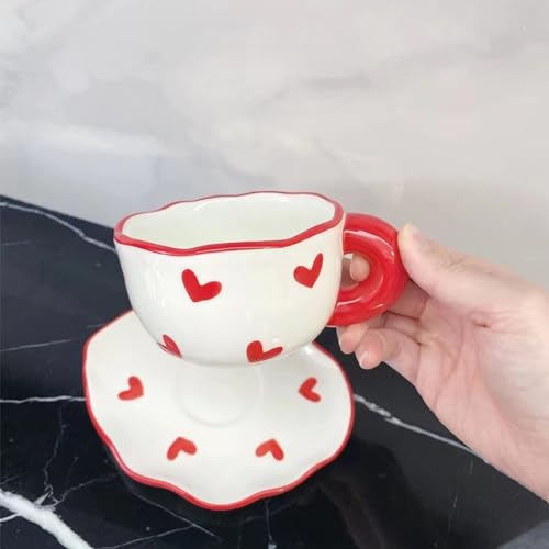 Tasse à café cœur rouge avec soucoupe pour savourer un instant doux - 6