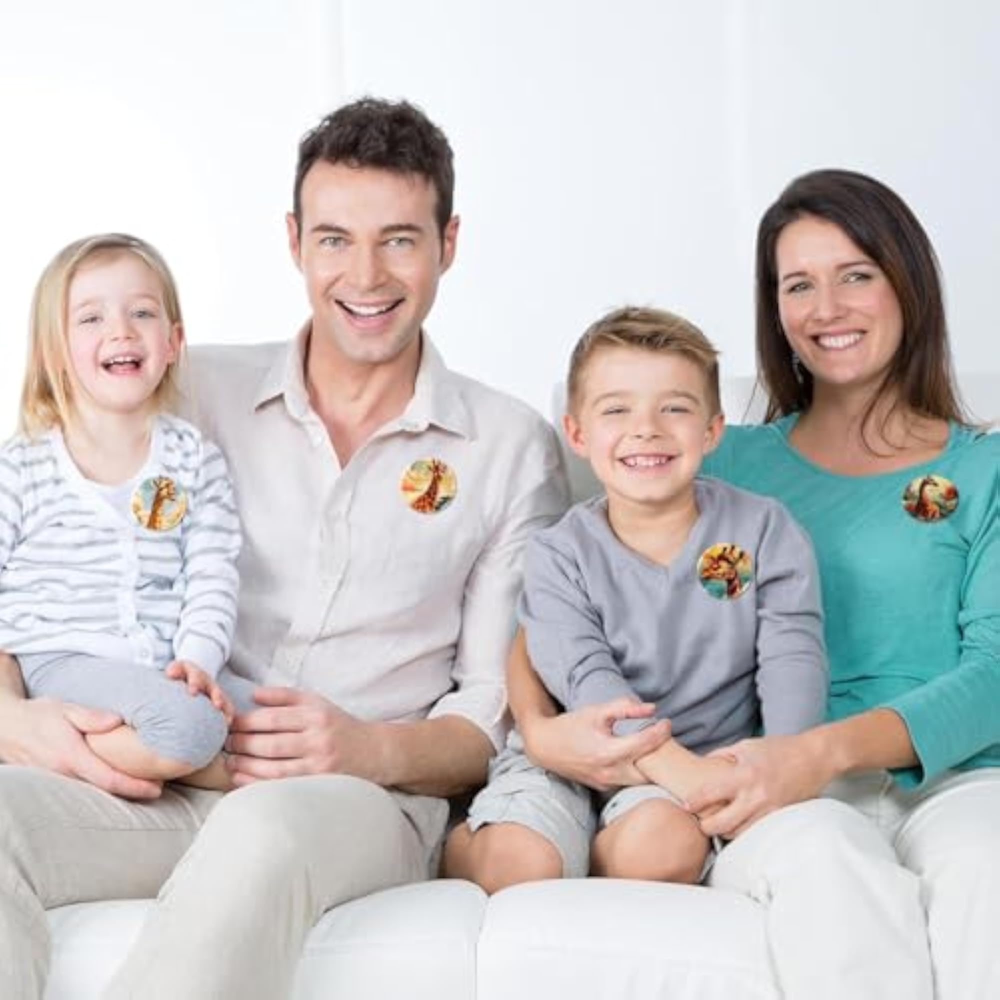 6-Pack Kids' Cute Giraffe Button Pins, Personalizing Brooches