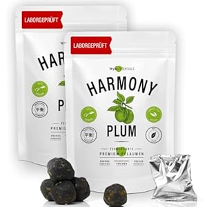 18 fermentierte Pflaumen. Sorgfältig und traditionell chinesisch fermentierte grüne Pflaumen. Umhüllt von Macha-Pulver